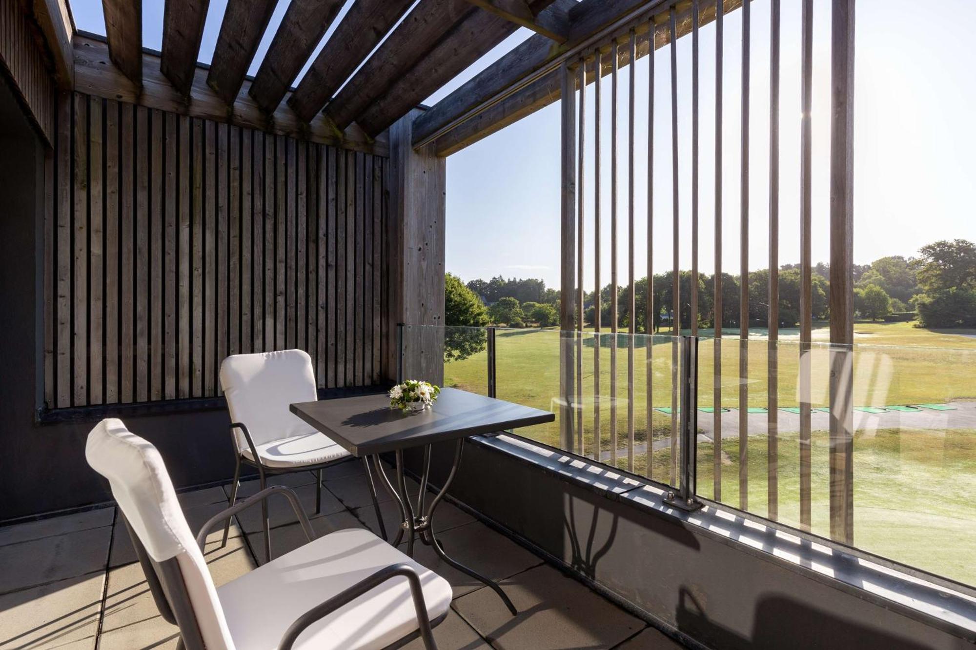 Best Western Plus Le Roi Arthur Hotel & Spa Ploermel Luaran gambar